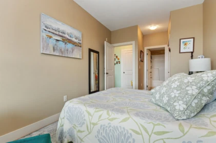 Entry Foyer Photo of 413 9000 Birch Street, Chilliwack, BC
