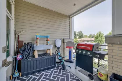 Powder Room Photo of 411 15436 31 Avenue, Surrey, BC