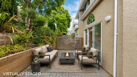 Swimming Pool Photo of 2387 Quayside Court, Vancouver, BC