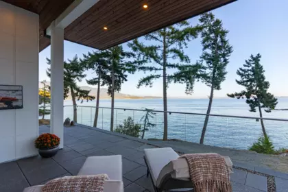 239 Shore Lane, Bowen Island, BC, Bowen Island — Single Family Residence for sale