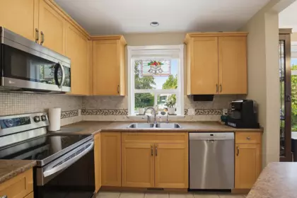 10 32849 Egglestone Avenue, Mission, BC, Mission — Townhouse for sale