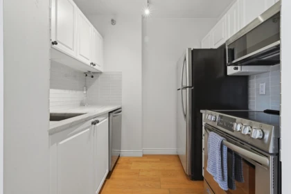 Primary Bathroom Photo of 403 233 Abbott Street, Vancouver, BC