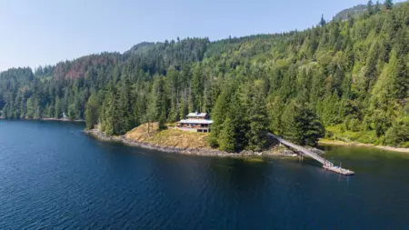 Community Amenities Photo (Clubhouse) of 15781 East Egmont Shoreline, Egmont, BC