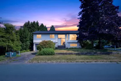 33383 Whidden Avenue, Mission, BC, Mission — Single Family Residence for sale
