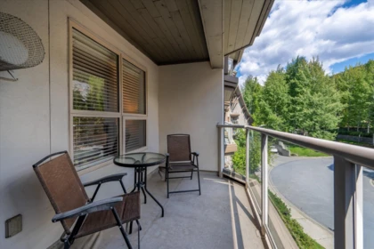 Kitchen Photo of 338 4800 Spearhead Drive, Whistler, BC