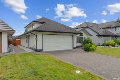 Hot Tub / Spa Photo of 6288 Crescent Place, Delta, BC