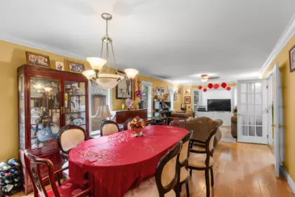 Breakfast Nook Photo of 3504 Creston Drive, Abbotsford, BC