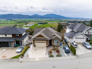 36390 Epworth Court, Abbotsford, BC, Abbotsford — Single Family Residence for sale