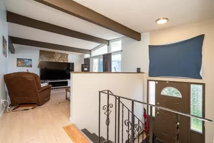 11900 Burnett Street, Maple Ridge, BC, Maple Ridge — Single Family Residence for sale