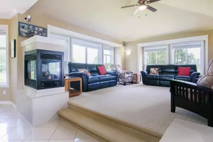 Kitchen Photo of 2909 176 Street, Surrey, BC