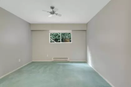 Basement Recreation Room Photo of 3 33123 George Ferguson Way, Abbotsford, BC