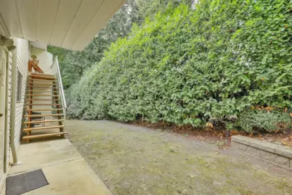 Hallway Photo of 3 33123 George Ferguson Way, Abbotsford, BC