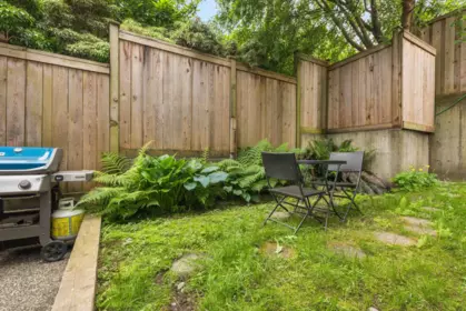 Breakfast Nook Photo of 104 1330 Graveley Street, Vancouver, BC