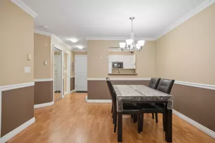 Walk-In Closet Photo of 322 9979 140 Street, Surrey, BC
