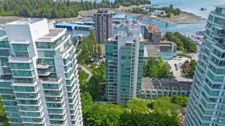 Swimming Pool Photo of 902 1650 Bayshore Drive, Vancouver, BC
