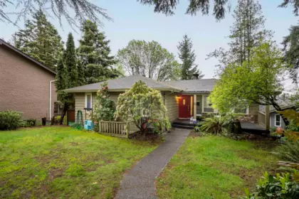Family Room Photo of 2634 Rogate Avenue, Coquitlam, BC