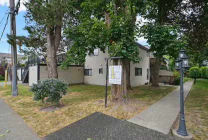 Front Yard Photo of 4716 48b Street, Ladner, BC