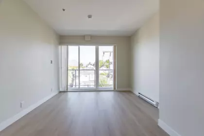 Family Room Photo of PH9 388 Kootenay Street, Vancouver, BC