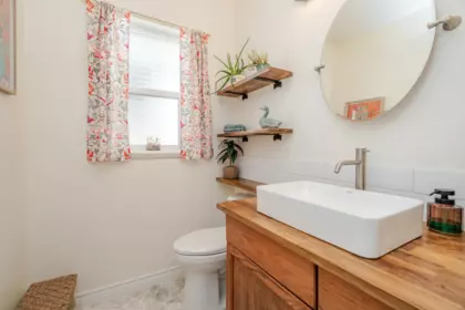 Laundry Room Photo of 6820 Sheffield Way, Chilliwack, BC
