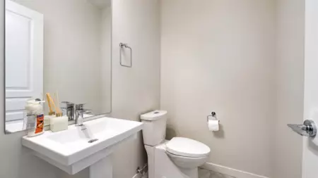 Walk-In Closet Photo of 51 10388 No. 2 Road, Richmond, BC