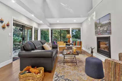 Dining Area Photo of 3626 Nico Wynd Drive, Surrey, BC