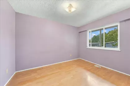 Hallway Photo of 7772 Bremridge Drive, Delta, BC