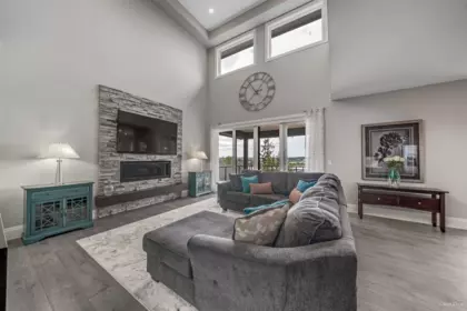 Basement Recreation Room Photo of 39 4295 Old Clayburn Road, Abbotsford, BC