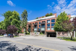 310 1571 W 57th Avenue, Vancouver, BC