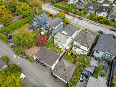 Family Room Photo of 3587 Triumph Street, Vancouver, BC