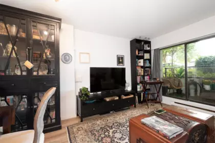 Dining Area Photo of 105 2222 Prince Edward Street, Vancouver, BC