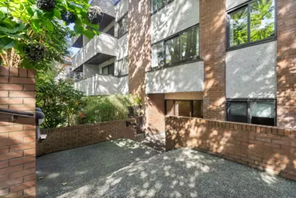 Hot Tub / Spa Photo of 204 391 E 7th Avenue, Vancouver, BC