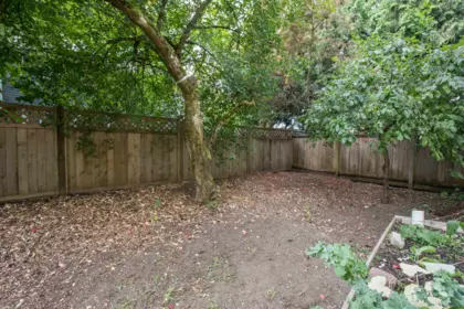 Garden / Landscaping Photo of 8108 118a Street, Delta, BC