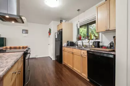 Kitchen Photo of 8792 Bellevue Drive, Chilliwack, BC
