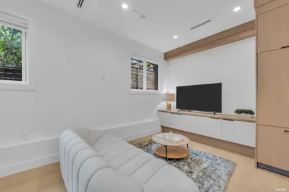 1 3438 Triumph Street, Vancouver, BC, Vancouver — Half Duplex for sale