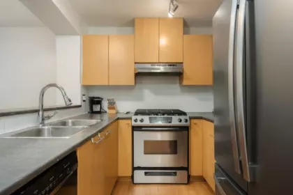 414 9319 University Crescent, Burnaby, BC, Burnaby — Apartment/Condo for sale