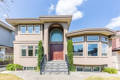 2141 E 38th Avenue, Vancouver, BC, Vancouver — Single Family Residence for sale