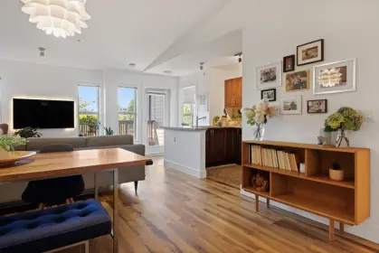 PH 311 1468 St. Andrews Avenue, North Vancouver, BC, North vancouver — Apartment/Condo for sale