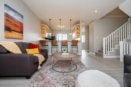 12 18181 68 Avenue, Surrey, BC, Surrey — Townhouse for sale