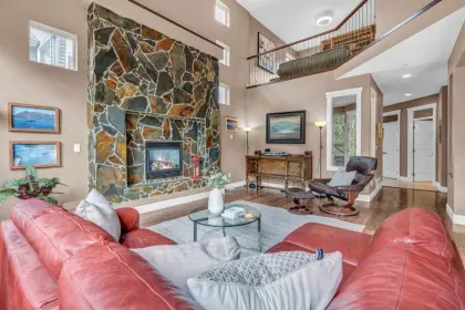 24476 Kimola Drive, Maple Ridge, BC, Maple ridge — Single Family Residence for sale