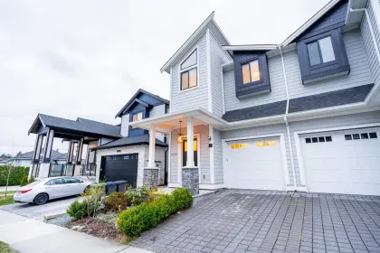 16188 87 Avenue, Surrey, BC, Surrey — Half Duplex for sale