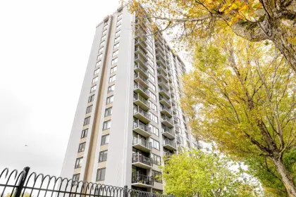 2002 1330 Harwood Street, Vancouver, BC, Vancouver — Apartment/Condo for sale