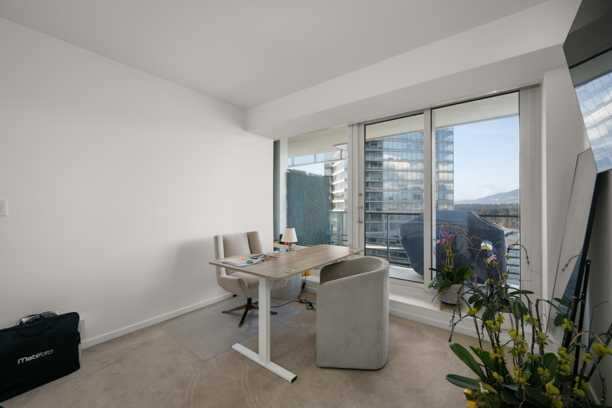 Laundry Room Photo of 2808 1011 W Cordova Street, Vancouver, BC