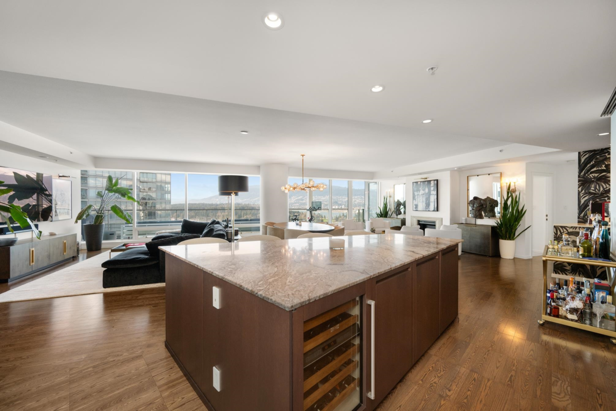 Powder Room Photo of 2808 1011 W Cordova Street, Vancouver, BC