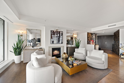 2808 1011 W Cordova Street, Vancouver, BC