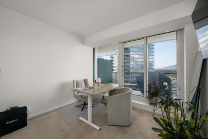 Laundry Room Photo of 2808 1011 W Cordova Street, Vancouver, BC