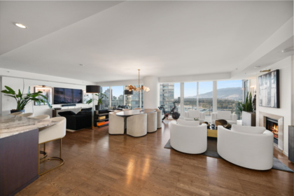 2808 1011 W Cordova Street, Vancouver, BC