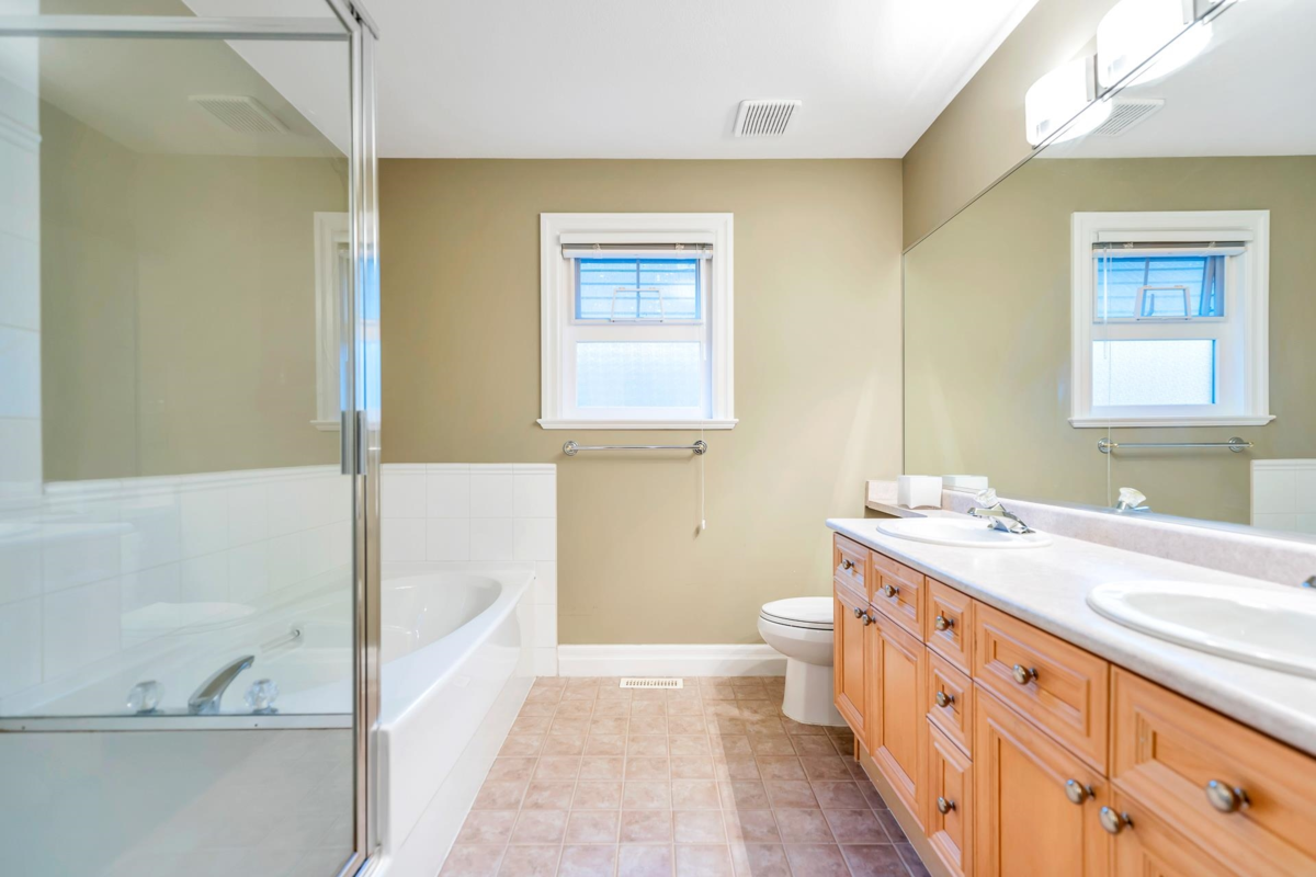 Staircase Photo of 3622 154 Street, Surrey, BC