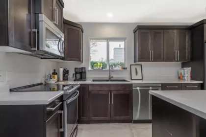 19212 Fairway Drive, Surrey, BC, Surrey — Townhouse for sale