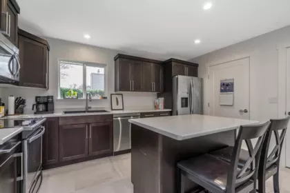 19212 Fairway Drive, Surrey, BC, Surrey — Townhouse for sale