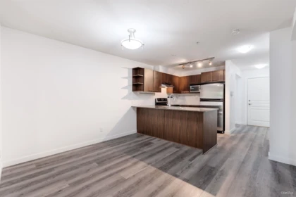 212 4799 Brentwood Drive, Burnaby, BC, Burnaby — Apartment/Condo for sale